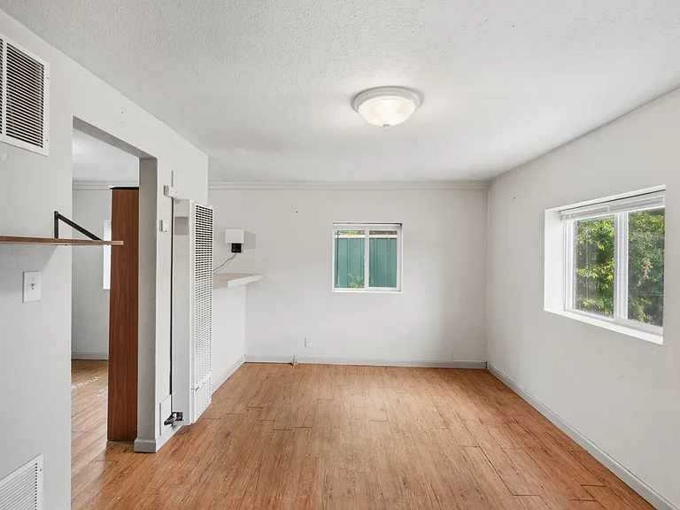 303 N Santa Fe Ave #6 — Photo 11