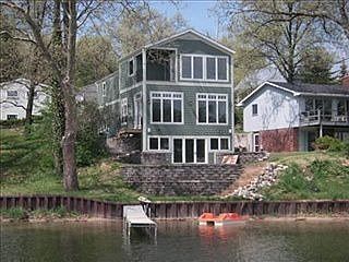 1st image of 1306 N Eagle Lake Dr