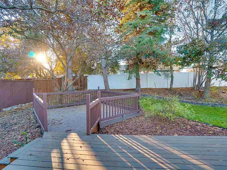 2104 S Century Ct — Photo 4