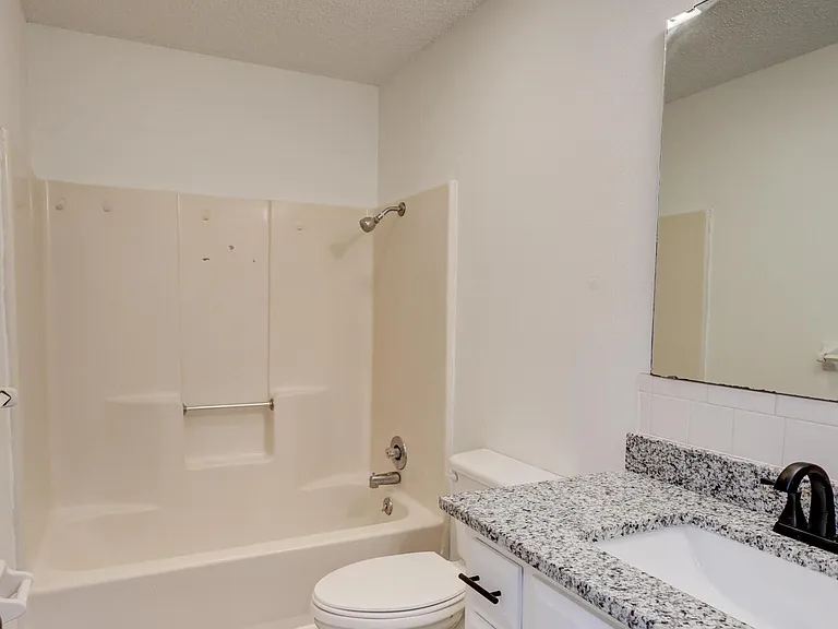 3040 W 15th St — Photo 14