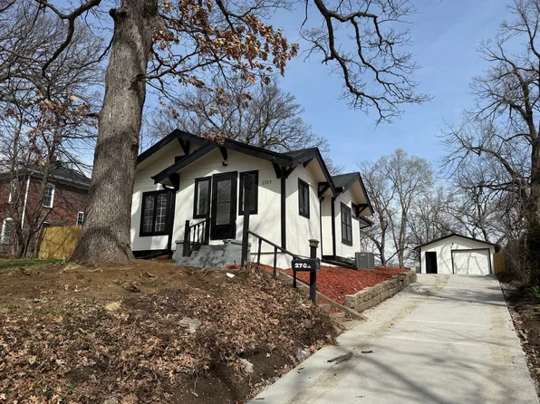 2705 Hickman Rd, Des Moines, IA 50310