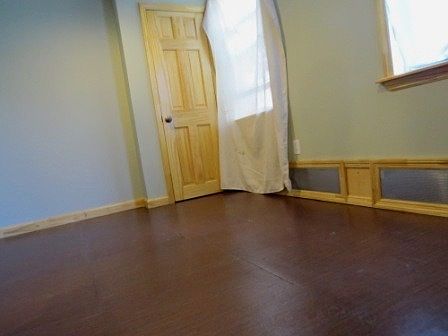 4th image of 301 Ainslie St APT 2L