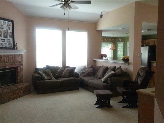 2nd image of 107 Stonehaven Pl