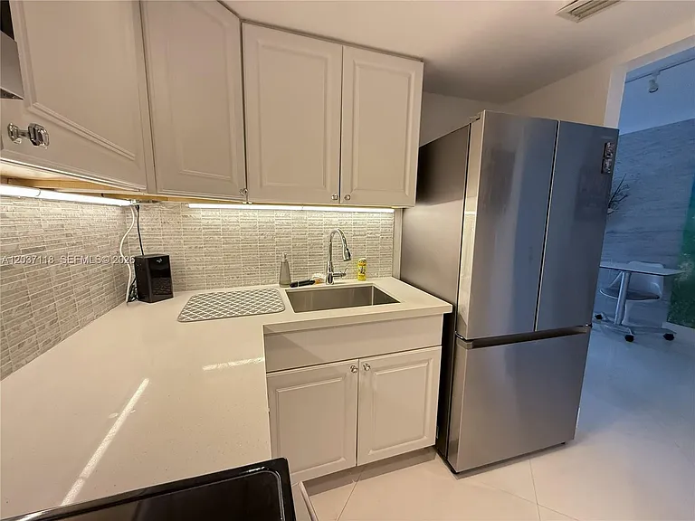 800 West Ave #605 — Photo 6