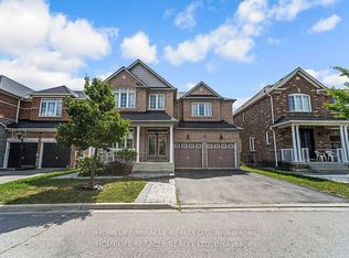 6 Currant Rd, Brampton, ON L6P3G1