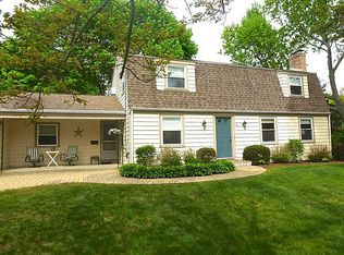15 Bluff Rd, Barrington, RI 02806