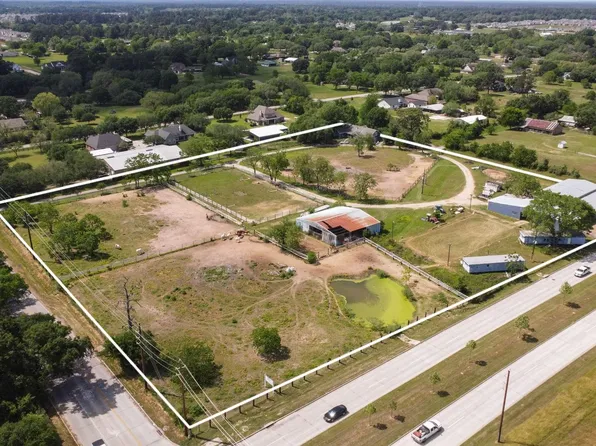 18010 Burkhardt Rd, Tomball, TX 77377