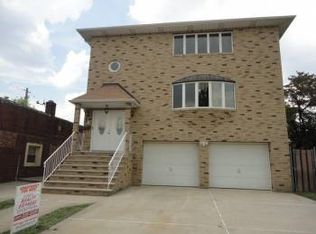 53 Lester St, Wallington, NJ 07057