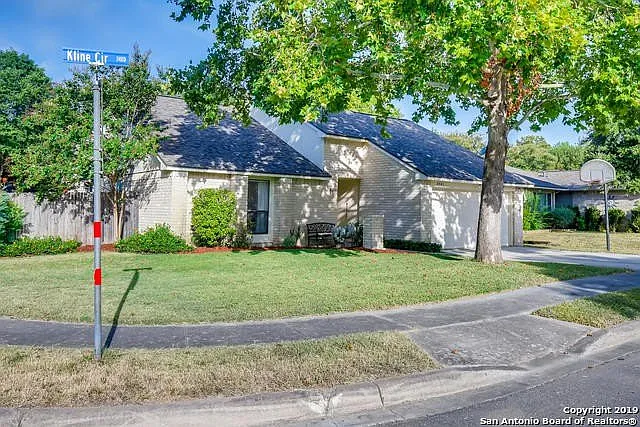 2401 Kline Cir
