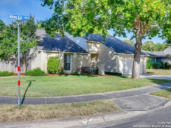 2401 Kline Cir, Schertz, TX 78154