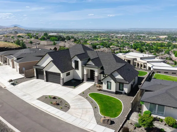 4871 S Morain St, Kennewick, WA 99337