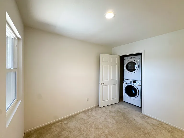 4408 Lilac Cir — Photo 7