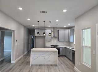 6704 Sutton St, Westminster, CA 92683