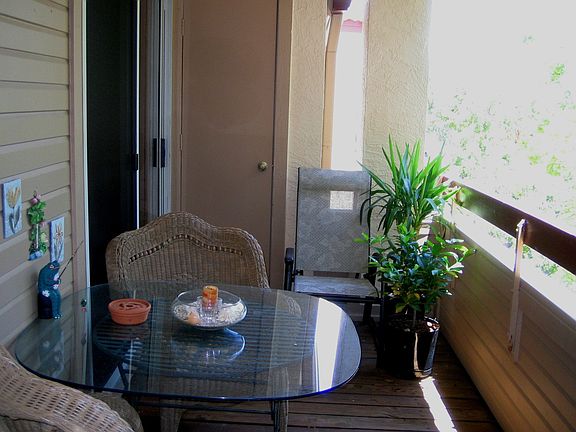 balcony