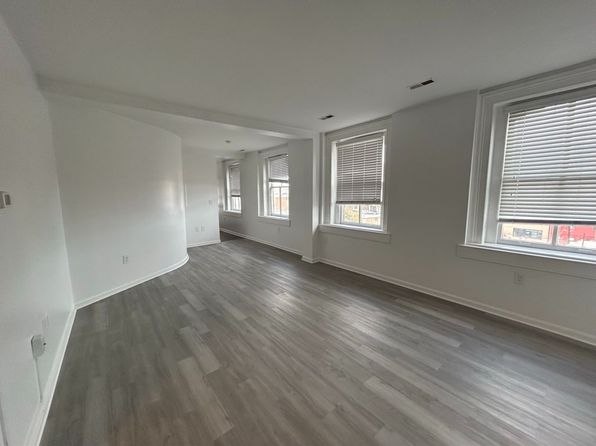 900 Cathedral St APT 406