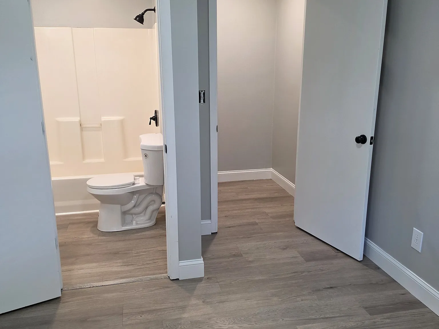 111 Utah Ave — Photo 4