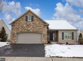 900 Cambridge Dr, Manheim, PA 17545