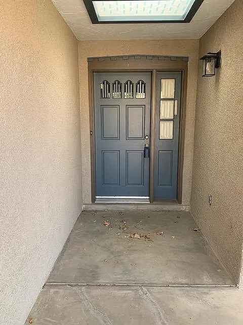 3 bed, 2160 sqft, $2,850 — Photo 4