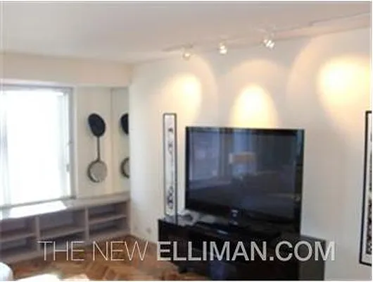 Rented by Douglas Elliman | media 48