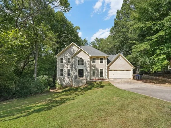 2241 Dawn Ct, Suwanee, GA 30024