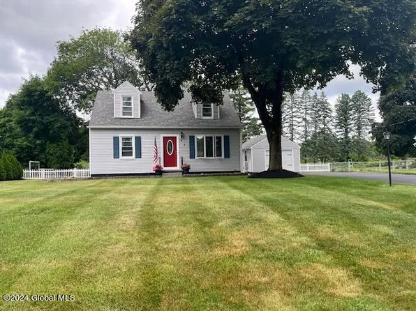 7 Newcomb Drive, Albany, NY 12211