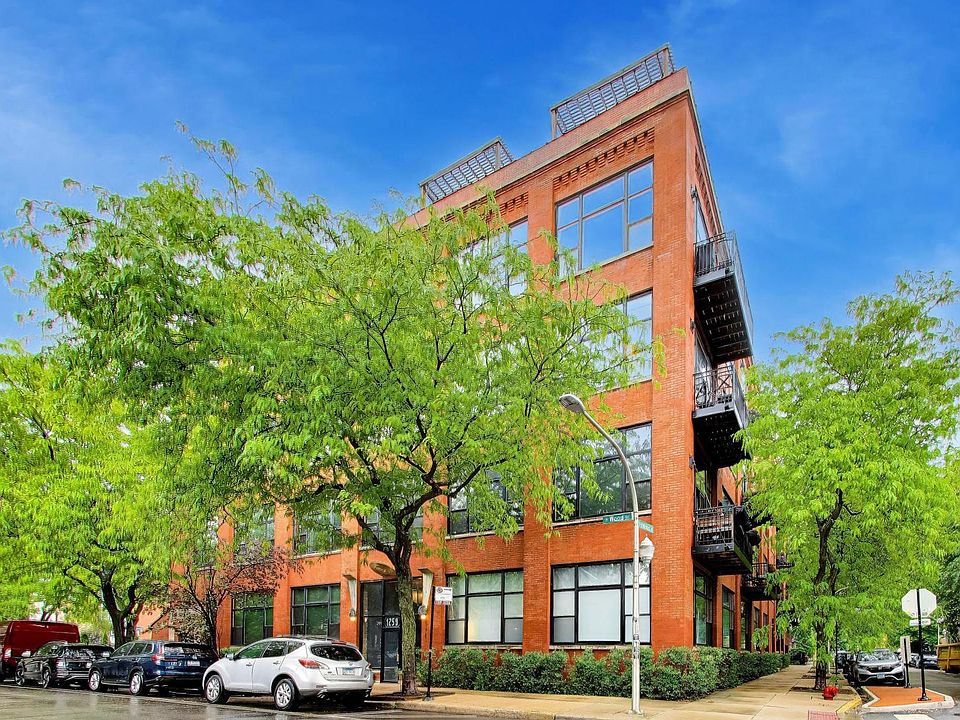 1st image of 1259 N Wood St APT 106