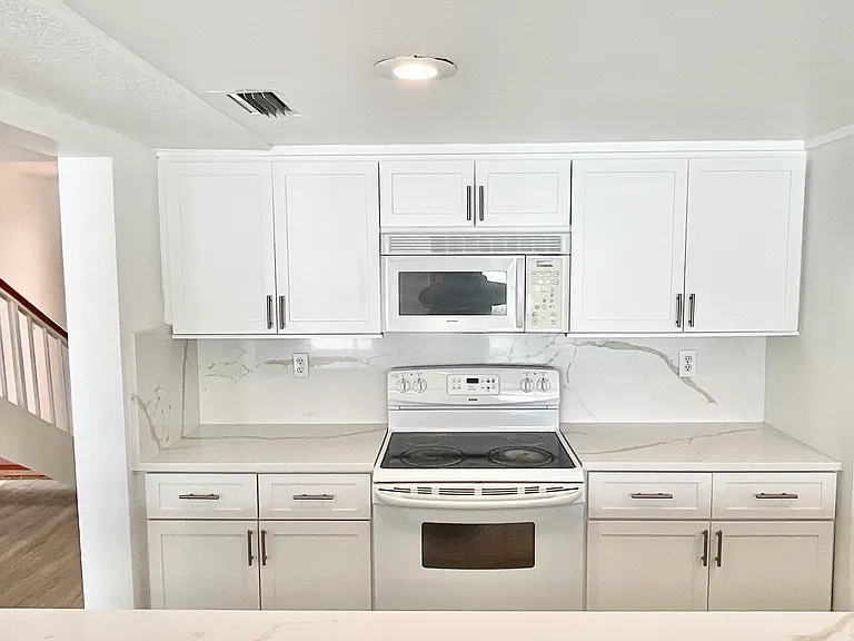 13176 SW 10th Ln — Photo 14