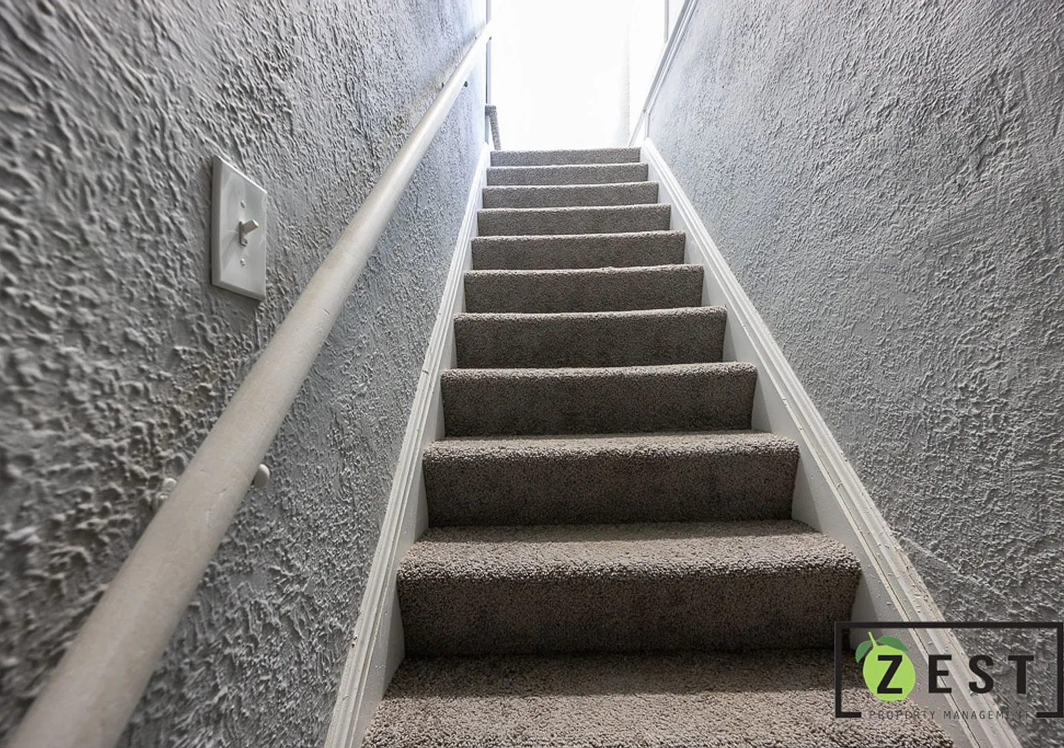 10350 W Point — Photo 2
