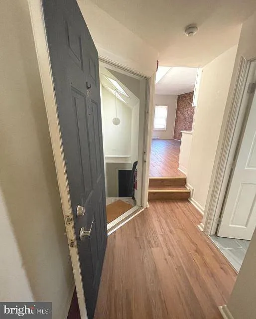 1 bed, 2124 sqft, $1,550 — Photo 2