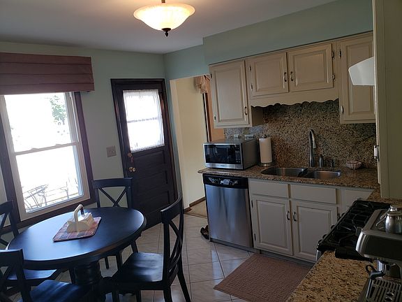 5th image of 17 Franklin Dr