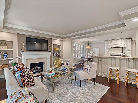4th image of 7527 Oxford Dr APT 2-W