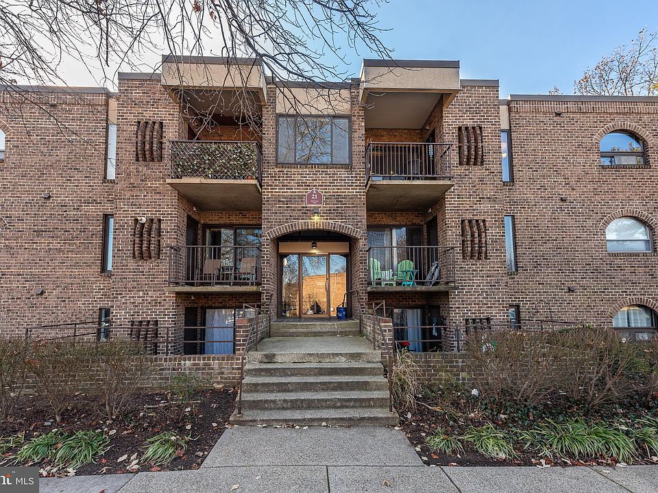 1st image of 21 Silverwood Cir APT 5