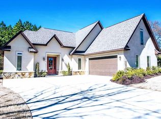 306 Quail Ridge Dr, Hot Springs, AR 71901