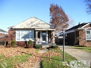 9723 Rosedale Blvd, Allen Park, MI 48101