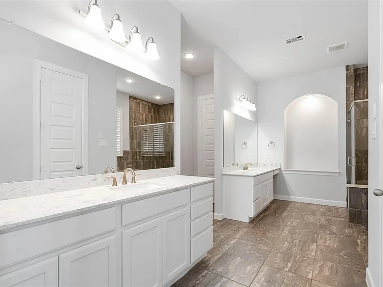 1303 Gardenia Dr — Photo 14