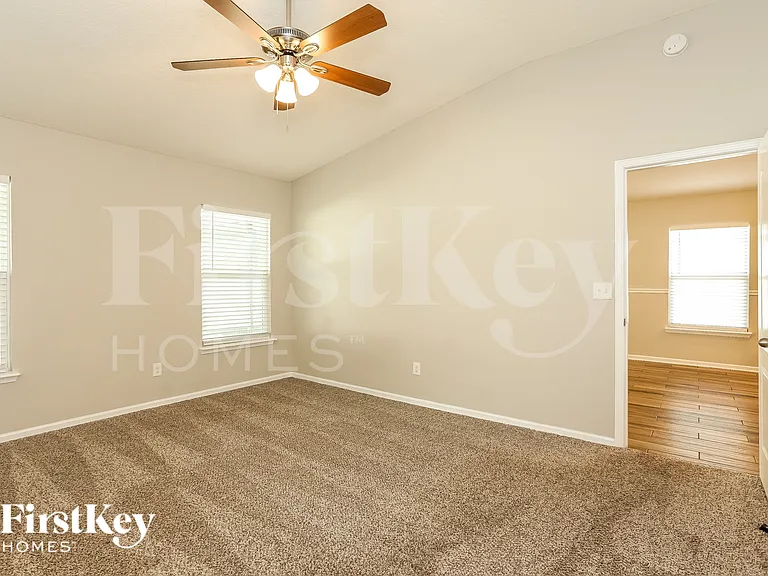 4145 Emilio Ln — Photo 16