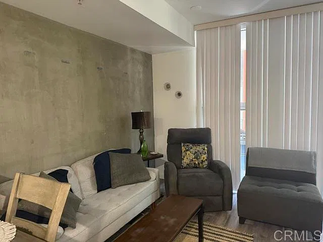 1 bed, 1.0 bath, 650 sqft, $3,200 — Photo 2