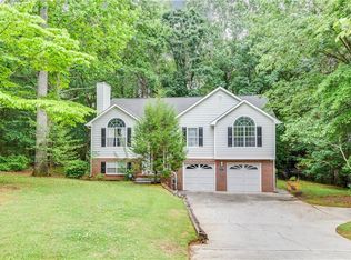 2984 Dogwood Ln, Loganville, GA 30052