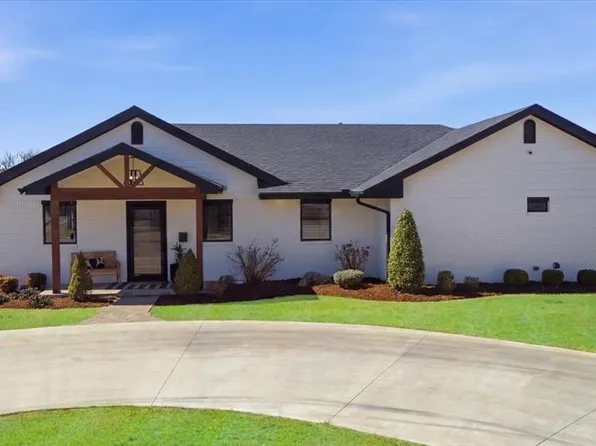 401 N Stephens St, Hobart, OK 73651