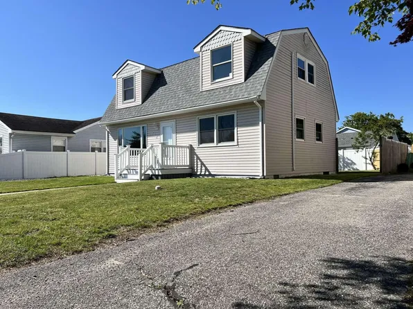 208 Village Rd, Villas, NJ 08251