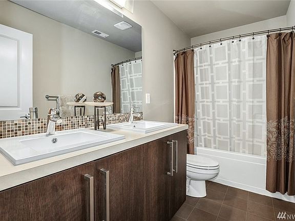 5th image of 10107 SE 192nd Pl