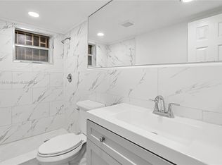 8305 Crespi Blvd APT 2D, Miami Beach, FL 33141