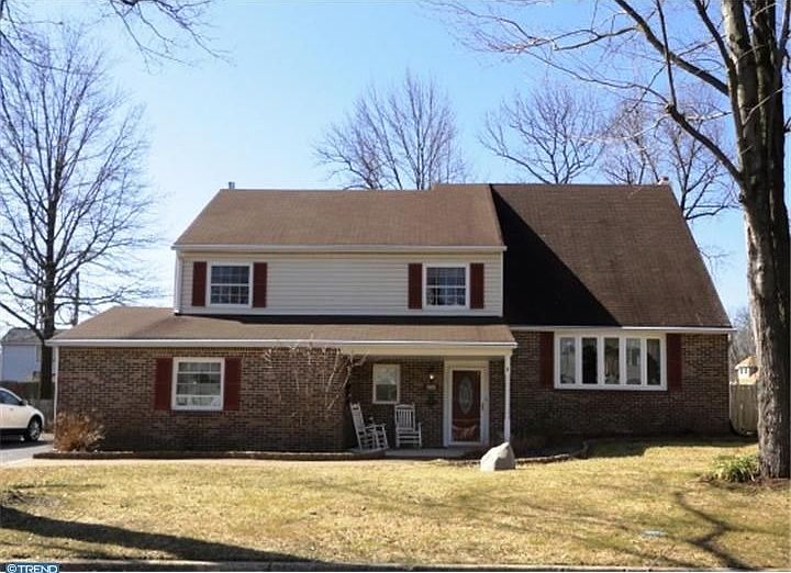 For Sale: 686 Fir Ave, Langhorne, PA 19047