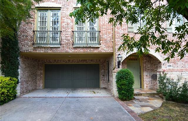 1st image of 5900 Auburndale St #B