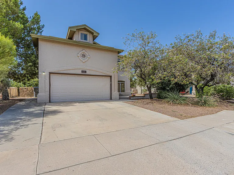 712 Laramie River Ave — Photo 2