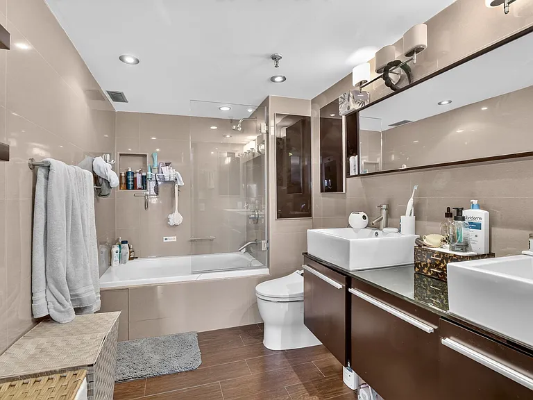 551 Observer Hwy #14D — Photo 12