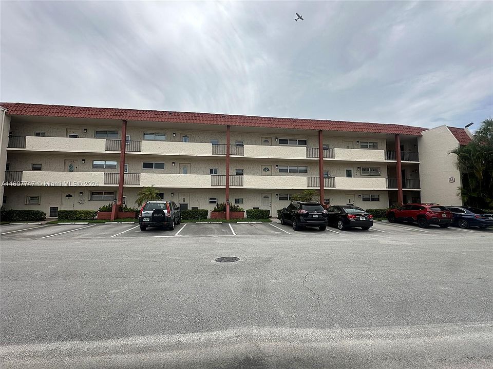 1st image of 9823 S Hollybrook Lake Dr APT 107