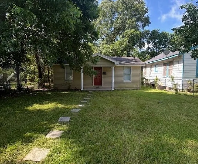 3149 Fulton St — Photo 1