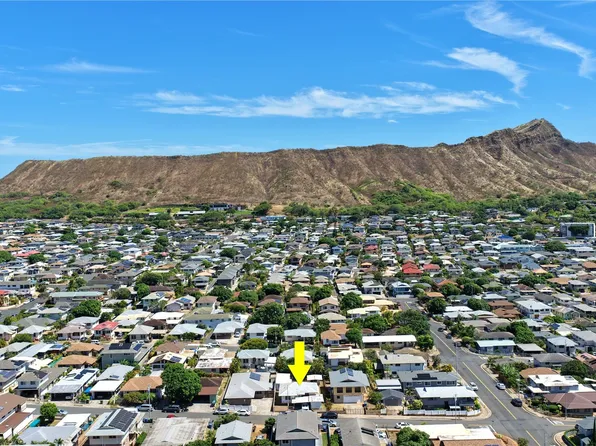 3317 Esther St, Honolulu, HI 96815