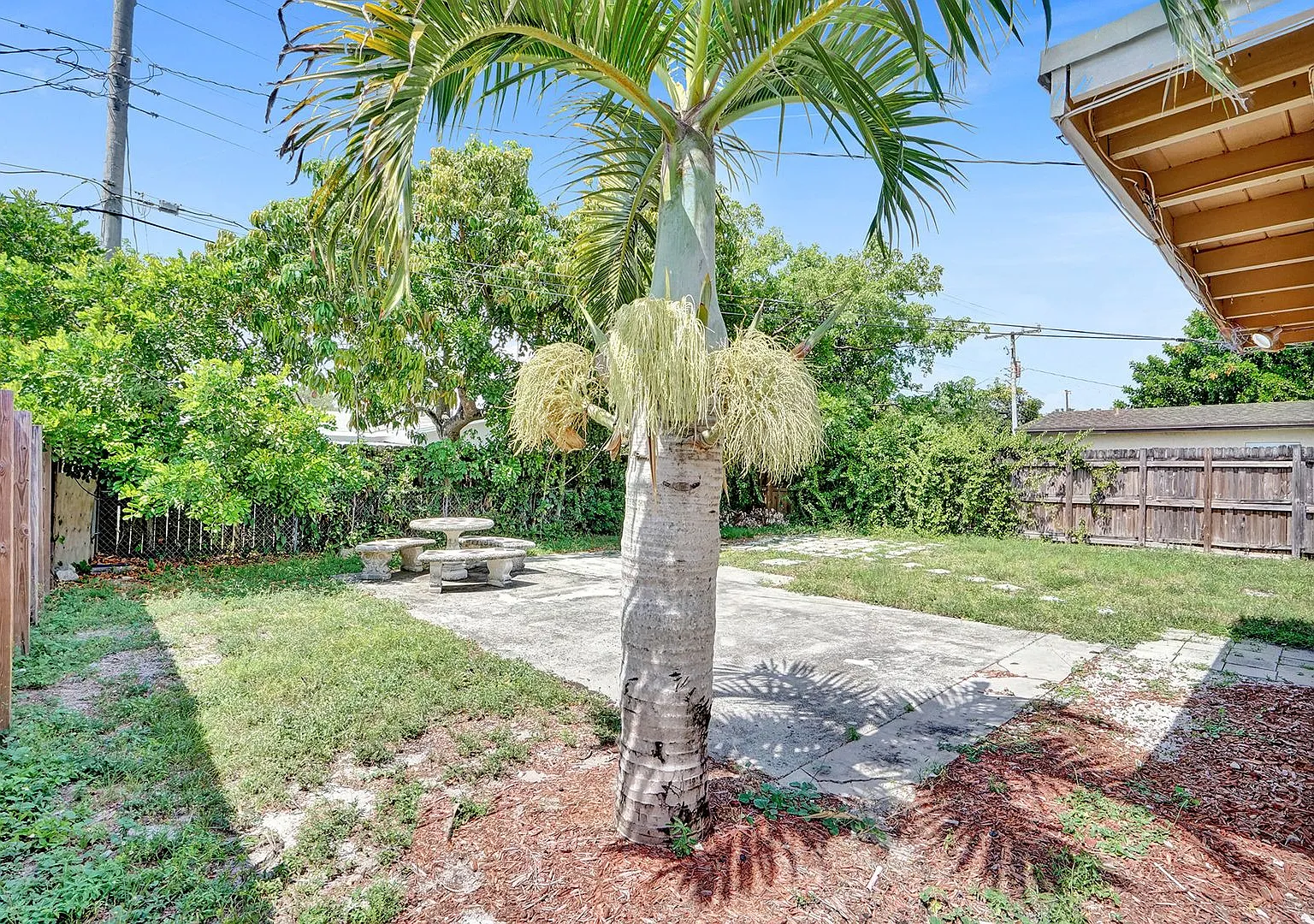 7741 NW 33 Street — Photo 1
